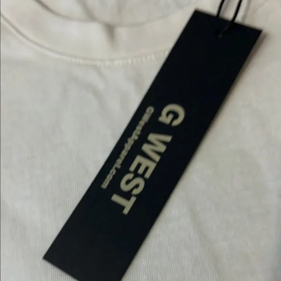 G WEST OVERSIZED WOLF TEE
 ( yellow marks of being folded ) - Picture 4 of 6